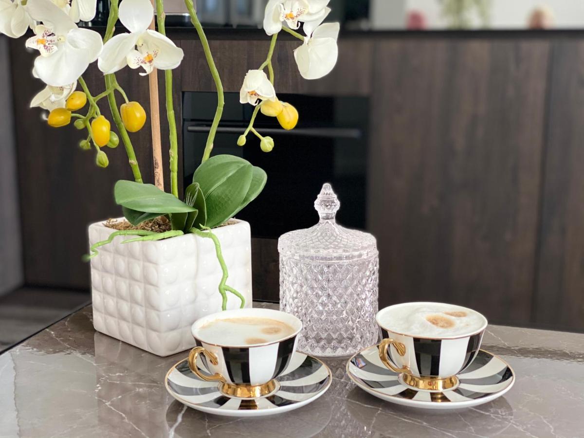 Modern And Luxury Apartment In The Center Of Kaunas Luaran gambar
